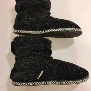 - Muk luk black night slippers